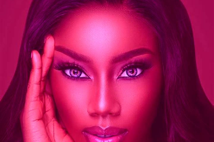 Scarlett, 21, a chestnut blue-eyed ebony companion based in Porsa. Offering BDSM, Couples, Roleplay, OWO. Available for incall and outcall, day and evening d...