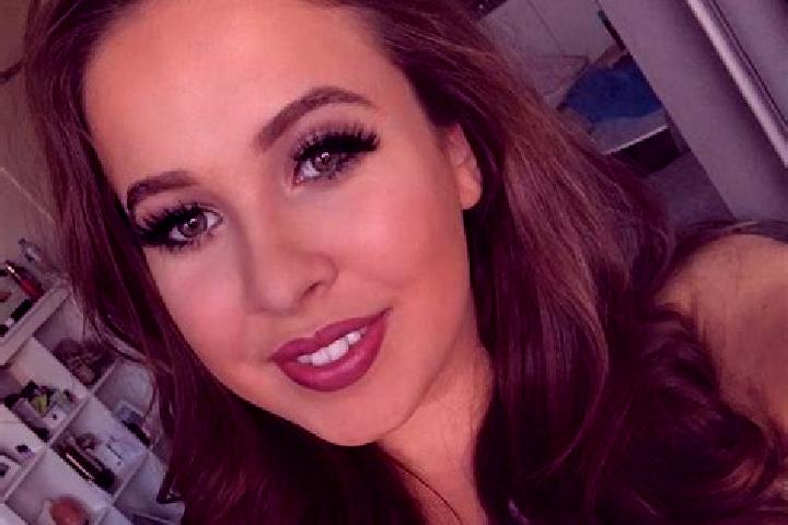 Scarlett, 21, a chestnut green-eyed caribbean companion based in Toulo. Offering BDSM, Girlfriend Experience, Prostate Massage, CIM. Available for incall and...