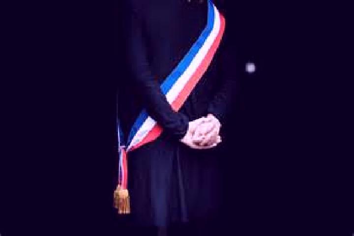 Scarlett, 21 — Escort in Boiscommun, France