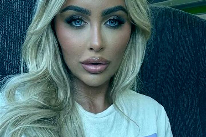 Scarlett, 21 — Escort in Park Forest, United States