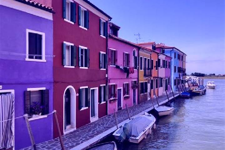 Scarlett, 21 — Escort in San Vito al Mantico, Italy