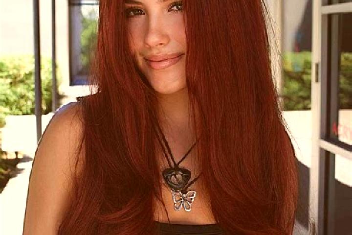 Scarlett, 22, a auburn dark-eyed mixed companion based in Roshchino. Offering CIM, Travel Companion, Massage, Girlfriend Experience, Domination. Available fo...