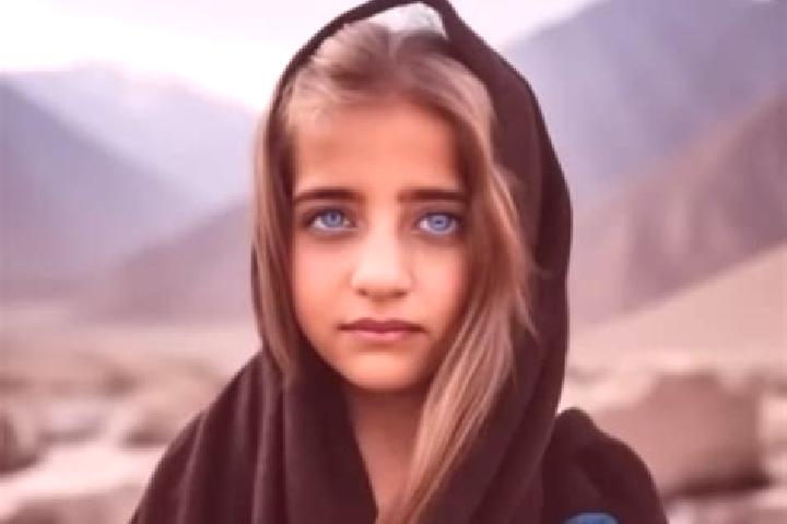 Scarlett, 22, a blonde grey-eyed middle eastern companion based in Owariasahi. Offering 69, Deep French Kissing, OWO. Available for incall and outcall, overn...