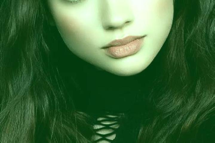 Scarlett, 22, a brunette dark-eyed european companion based in Verkhnetemernitzkiy. Offering Tantra, Duos, GFE. Available for incall and outcall, overnight b...
