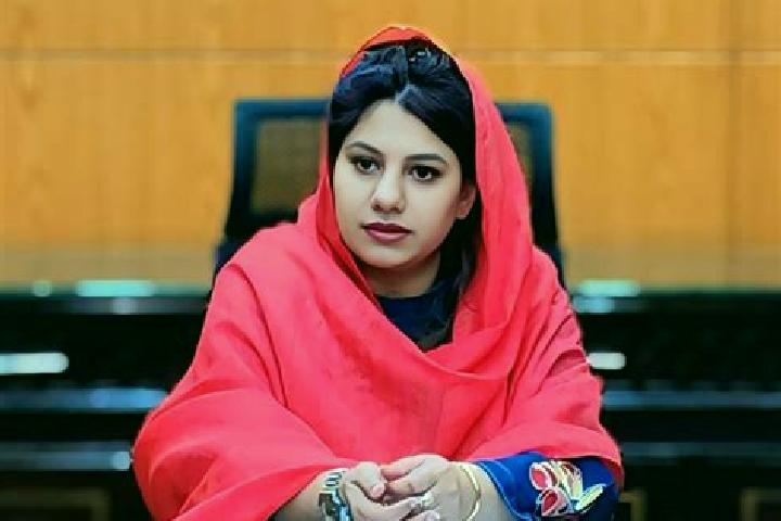 Scarlett, 22 — Escort in Ahmad Abad Mostufi, Iran
