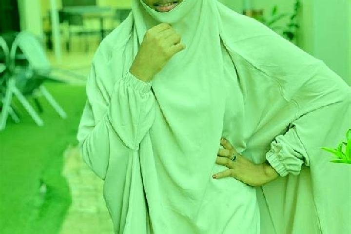 Scarlett, 22 — Escort in Bayt Ummar, Palestine