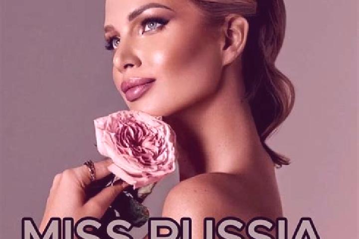 Scarlett, 22 — Escort in Karymskoye, Russia