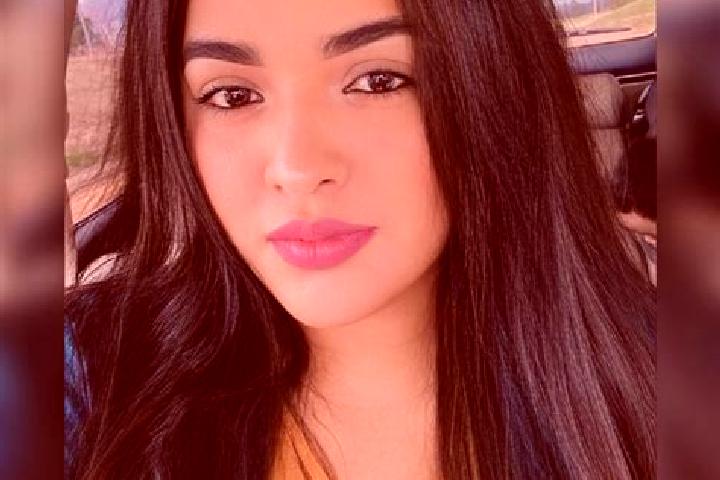 Scarlett, 22 — Escort in Langue, Honduras