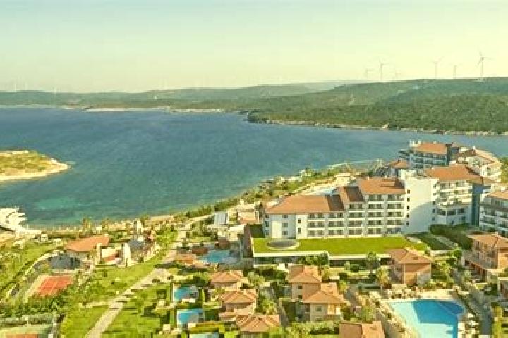 Scarlett, 22 — Escort in Seferihisar, Turkey