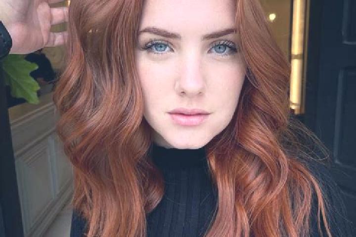Scarlett, 23, a auburn blue-eyed mediterranean companion based in North Batemans Bay. Offering Dinner Date, Travel Companion, A-Level. Available for incall a...