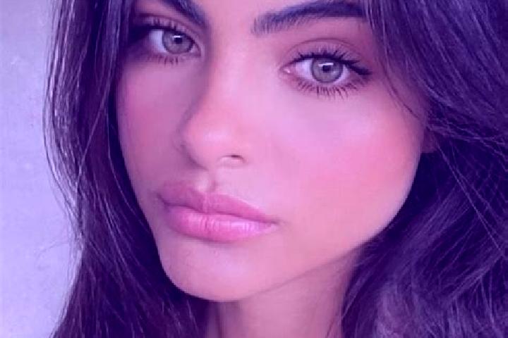 Scarlett, 23, a black dark-eyed european companion based in Wuduhe. Offering Tantra, BDSM, Prostate Massage, Massage, Domination. Available for incall and ou...