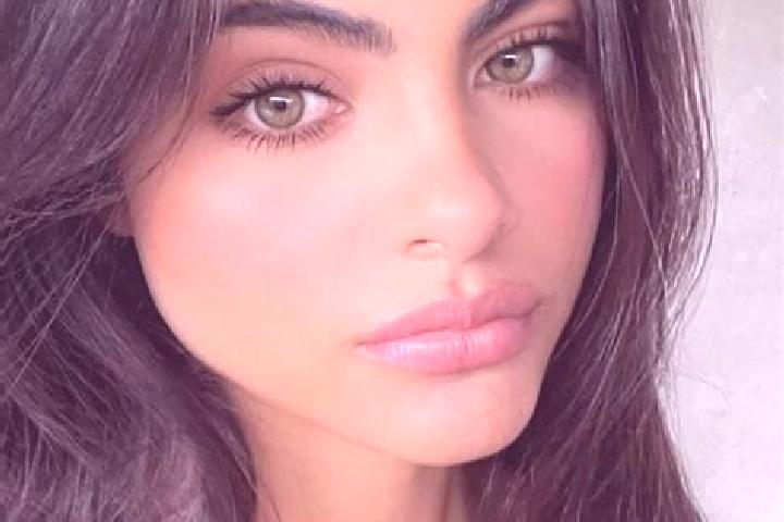 Scarlett, 23, a black hazel-eyed mediterranean companion based in Dairy Flat. Offering Roleplay, Travel Companion. Available for incall and outcall, day and ...