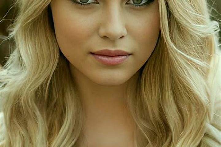 Scarlett, 23, a blonde amber-eyed slavic companion based in Halberton. Offering Deep French Kissing, A-Level, Erotic Massage, Couples, 69. Available for inca...