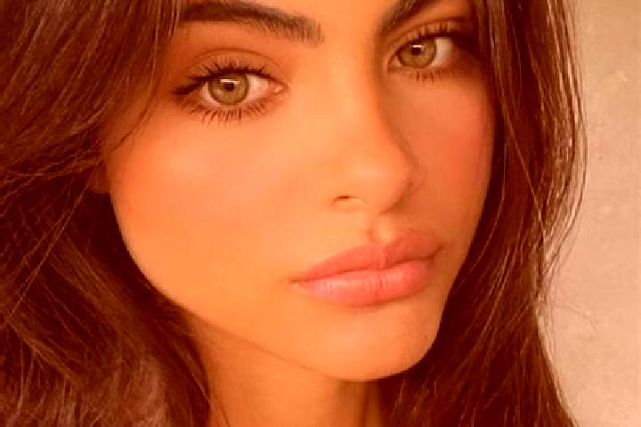 Scarlett, 23, a brunette green-eyed asian companion based in Bilbor. Offering Duos, GFE, BDSM, Couples, Party Girl. Available for incall and outcall, overnig...