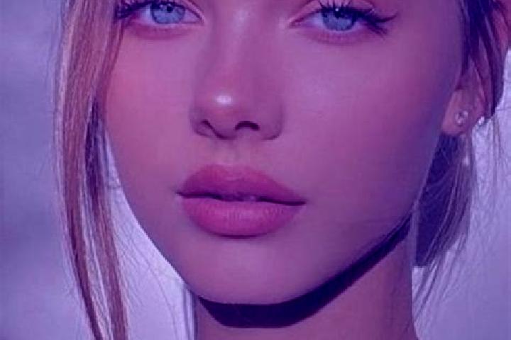 Scarlett, 23, a dark blonde blue-eyed middle eastern companion based in Costestii din Vale. Offering GFE, Dinner Date. Available for incall and outcall, over...