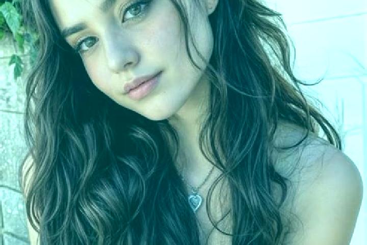 Scarlett, 23, a dark blonde hazel-eyed middle eastern companion based in Bothkamp. Offering GFE, Massage, Striptease. Available for incall and outcall, day a...