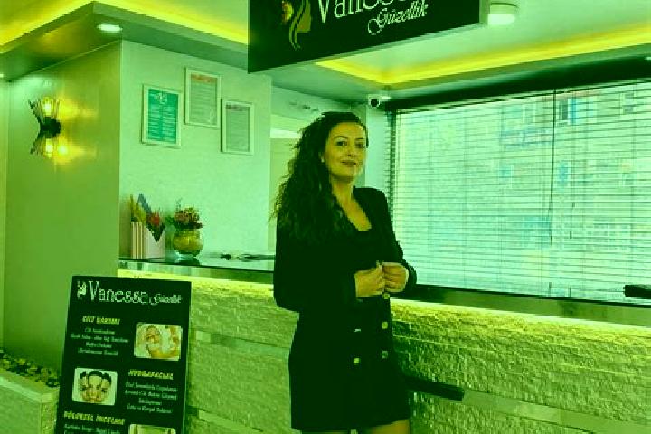 Scarlett, 23 — Escort in Cayyolu, Turkey