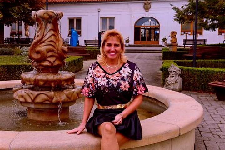 Scarlett, 23 — Escort in Slatinice, Czech Republic