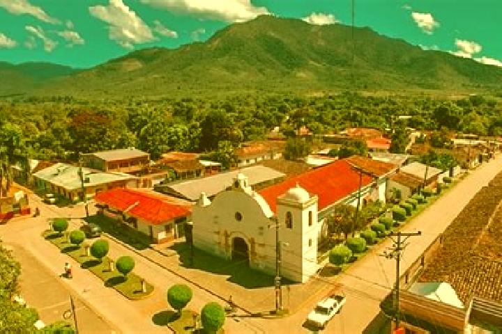 Scarlett, 23 — Escort in Tepusteca, Honduras