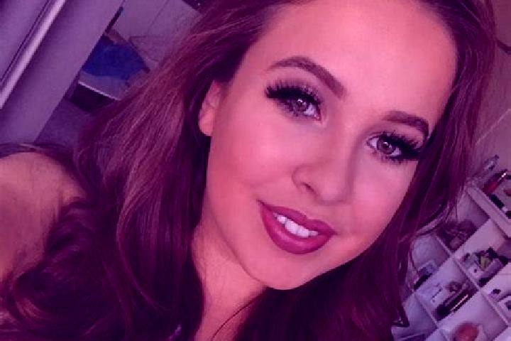 Scarlett, 24, a auburn dark-eyed european companion based in Trojes de Paul. Offering A-Level, Overnight, 69, Deep French Kissing, Striptease. Available for ...