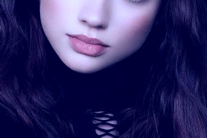 Scarlett, 24, a brunette dark-eyed middle eastern companion based in Goagiu. Offering Duos, Overnight, Couples, Striptease, Erotic Massage. Available for inc...