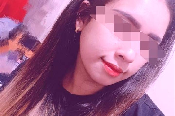 Scarlett, 24, a red dark-eyed ebony companion based in D Hanis. Offering Erotic Massage, Fetish, Overnight, CIM. Available for incall and outcall, overnight ...