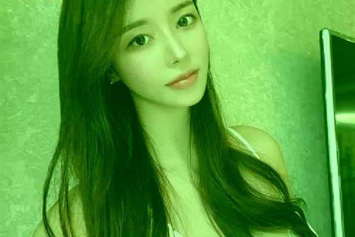 Scarlett, 24 — Escort in Lintou, China