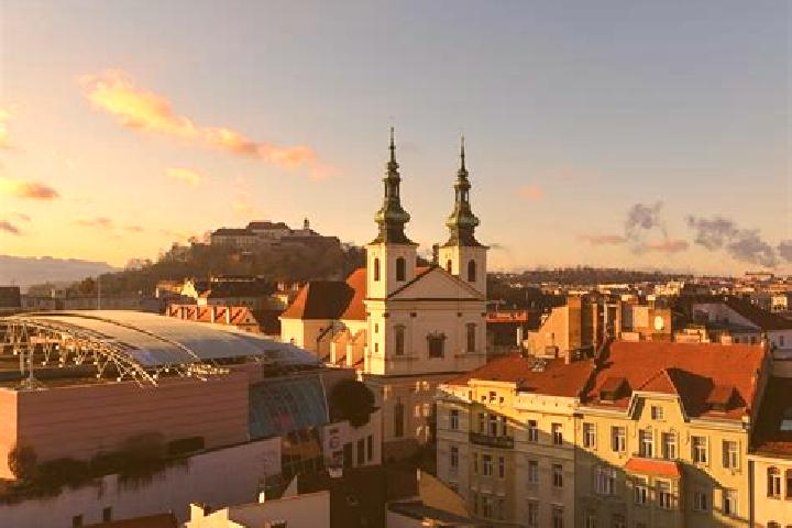Scarlett, 24 — Escort in Luka, Czech Republic