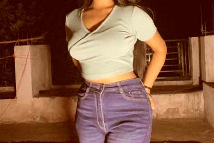 Scarlett, 24 — Escort in Neb Sarai, India