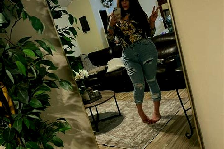 Scarlett, 24 — Escort in Rose City, United States