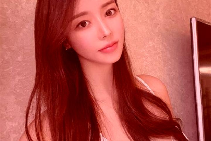 Scarlett, 24 — Escort in Taojiahe, China