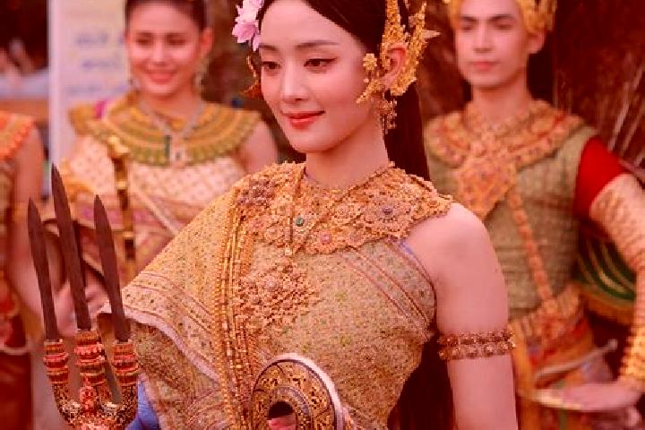 Scarlett, 24 — Escort in Tha Khanon, Thailand