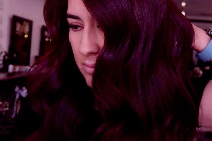 Scarlett, 25, a auburn dark-eyed european companion based in Chetilla. Offering Dinner Date, GFE, Duos, CIM. Available for incall and outcall, day and evenin...
