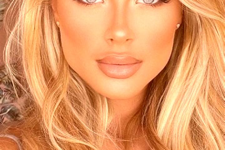 Scarlett, 25, a blonde blue-eyed latina companion based in West Melton. Offering 69, Domination, CIM, Party Girl, Roleplay. Available for incall and outcall,...