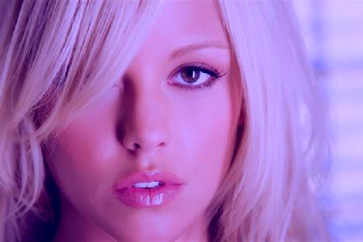 Scarlett, 25, a blonde brown-eyed caribbean companion based in Shelkovskaya. Offering CIM, A-Level. Available for incall and outcall, day and evening dates.