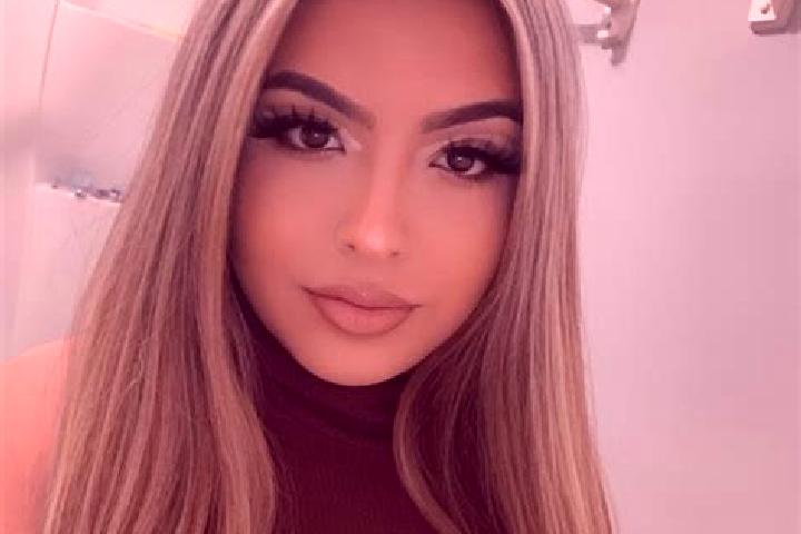 Scarlett, 25, a blonde brown-eyed latina companion based in Itogon. Offering Striptease, Domination, Girlfriend Experience, Roleplay. Available for incall an...