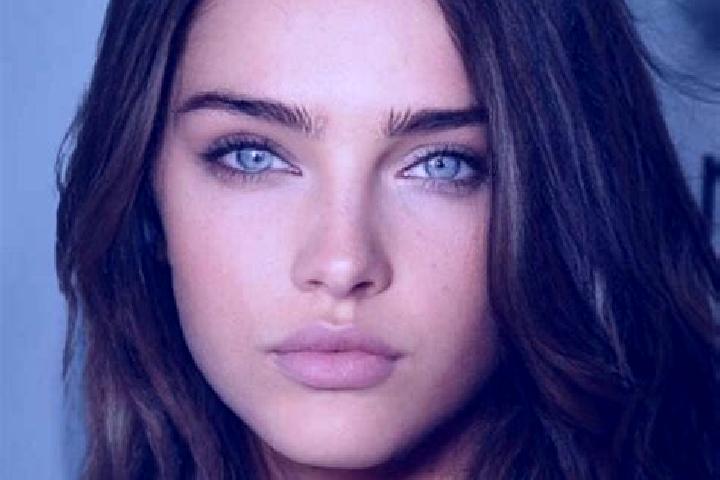 Scarlett, 25, a brunette amber-eyed caribbean companion based in Huajiahe. Offering Striptease, Domination, Erotic Massage. Available for incall and outcall,...