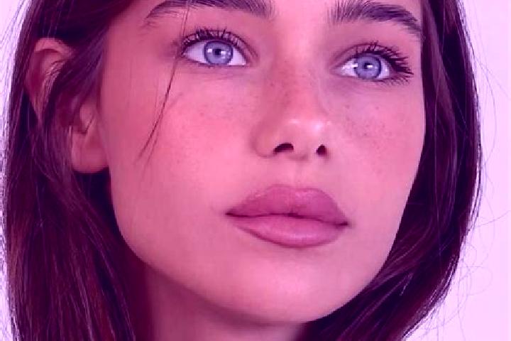 Scarlett, 25, a brunette brown-eyed caribbean companion based in Zhaoquanhe. Offering CIM, Duos, OWO. Available for incall and outcall, day and evening dates.
