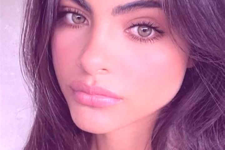 Scarlett, 25, a chestnut green-eyed indian companion based in Kurman. Offering Girlfriend Experience, Party Girl, Domination. Available for incall and outcal...