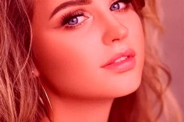 Scarlett, 25, a dark blonde blue-eyed middle eastern companion based in Pangin. Offering Party Girl, Deep French Kissing, BDSM, Domination. Available for inc...
