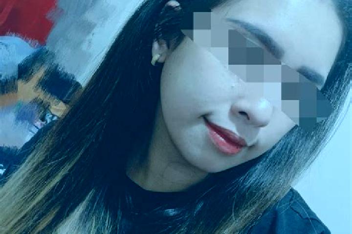Scarlett, 25, a red dark-eyed mixed companion based in Ammainaickanur. Offering Dinner Date, Overnight, Travel Companion, Tantra, Roleplay. Available for inc...