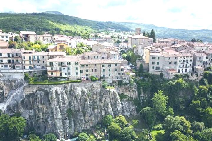 Scarlett, 25 — Escort in Misterbianco, Italy