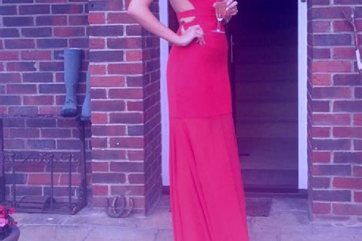 Scarlett, 25 — Escort in Potterne, United Kingdom