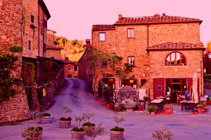 Scarlett, 25 — Escort in Radda in Chianti, Italy