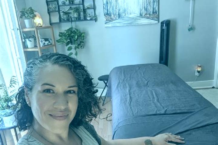 Scarlett, 26, a black grey-eyed latina companion based in Iazu Nou. Offering BDSM, Tantra, Massage, OWO. Available for incall and outcall, overnight bookings...