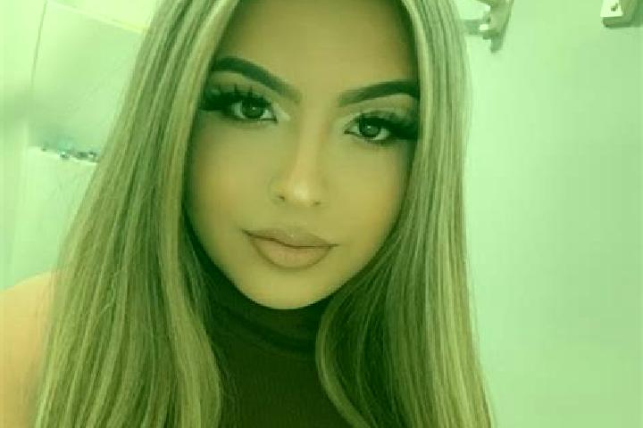 Scarlett, 26, a blonde amber-eyed latina companion based in Morocco. Offering GFE, 69, BDSM. Available for incall and outcall, day and evening dates.