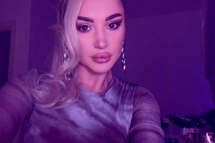 Scarlett, 26, a blonde dark-eyed middle eastern companion based in East Randolph. Offering OWO, Massage, Party Girl, GFE, Travel Companion. Available for inc...