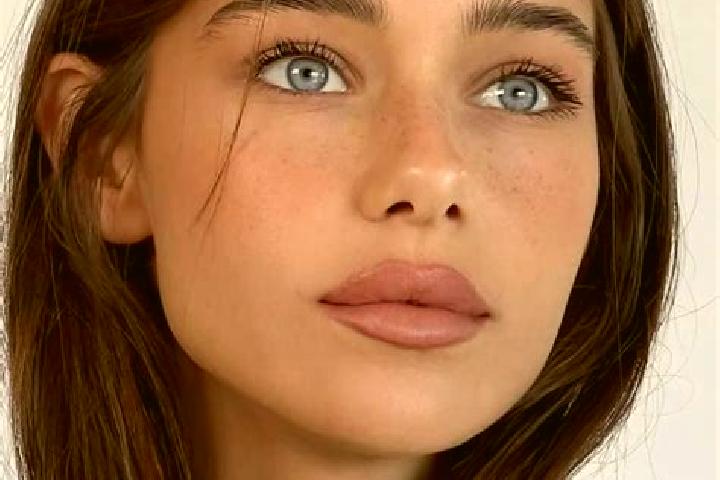 Scarlett, 26, a brunette brown-eyed slavic companion based in Carboneras. Offering Duos, OWO, Roleplay, Tantra. Available for incall and outcall, overnight b...