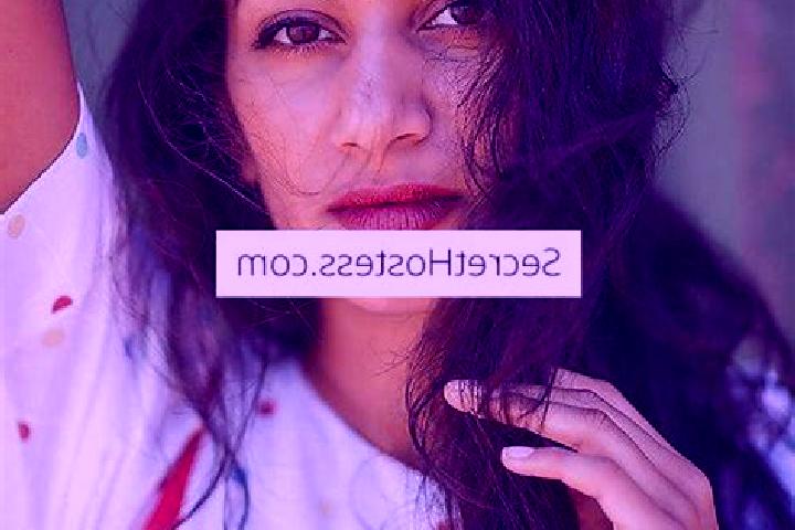 Scarlett, 26, a dark blonde amber-eyed indian companion based in Chichicuautla. Offering A-Level, 69, Erotic Massage. Available for incall and outcall, day a...
