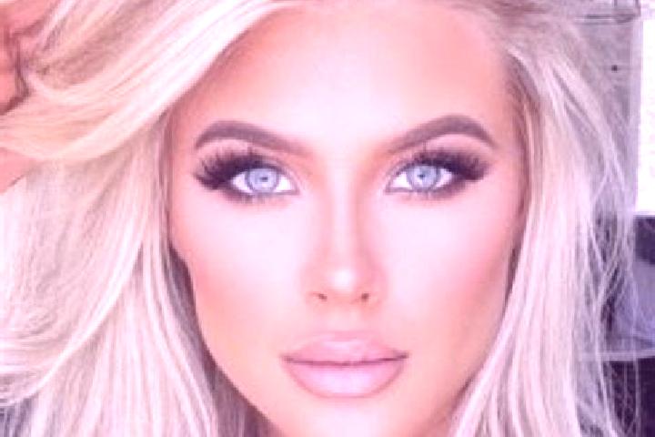 Scarlett, 26, a platinum blonde brown-eyed mediterranean companion based in San Jeronimo Coaltepec. Offering CIM, Domination, Couples, Massage. Available for...